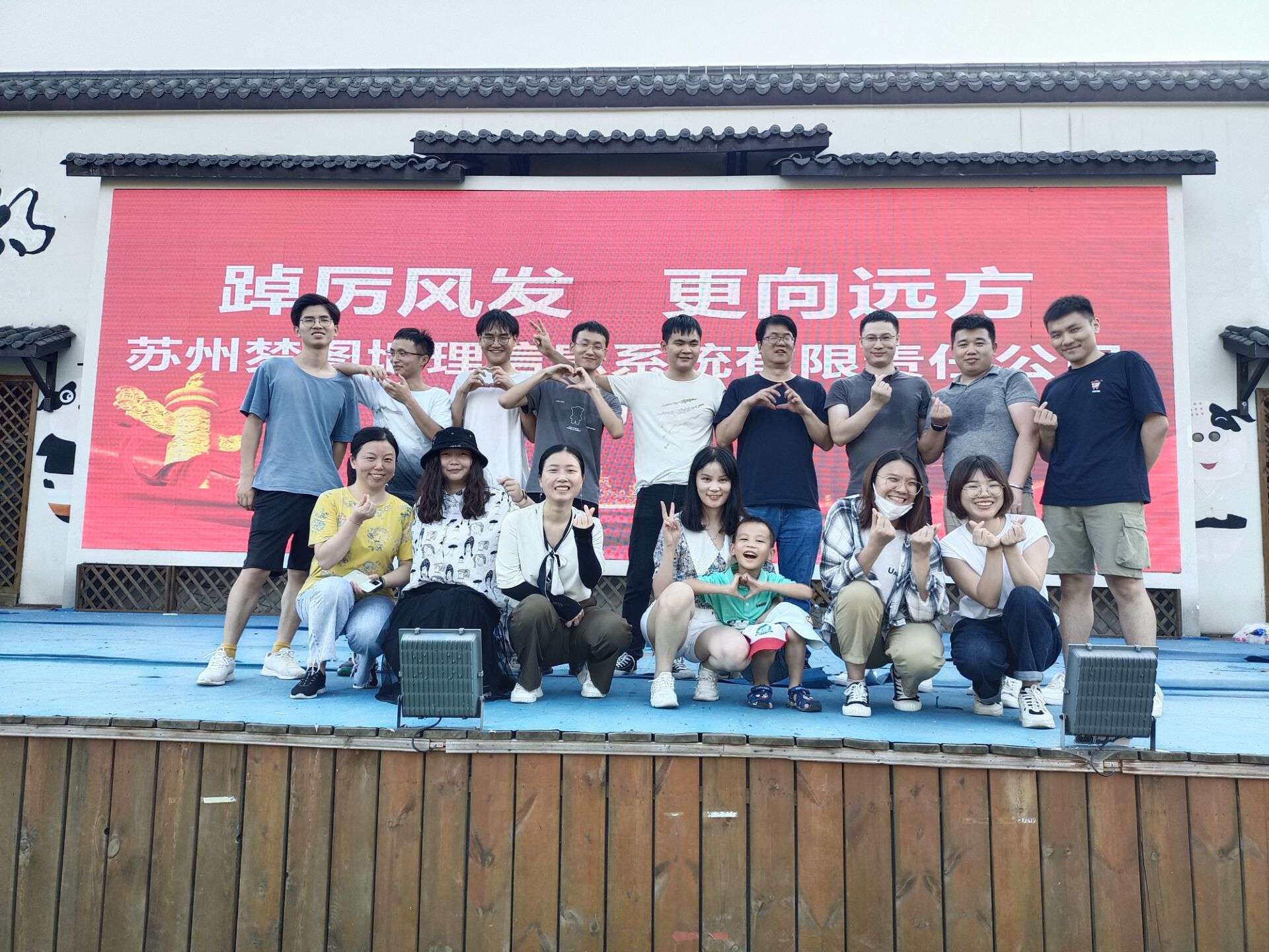 -41def6ae329390b5(1).jpg -41def6ae329390b5(1).jpg